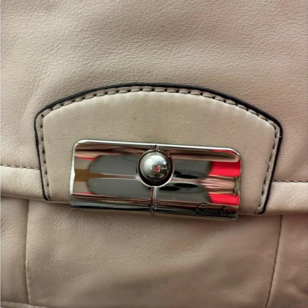 Coach Cream Shoulder‎ Bag